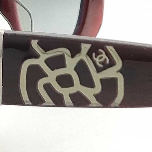 Chanel Camellia Sunglasses with Quilted Case - Burgundy Gradient - Picture 8 of 8